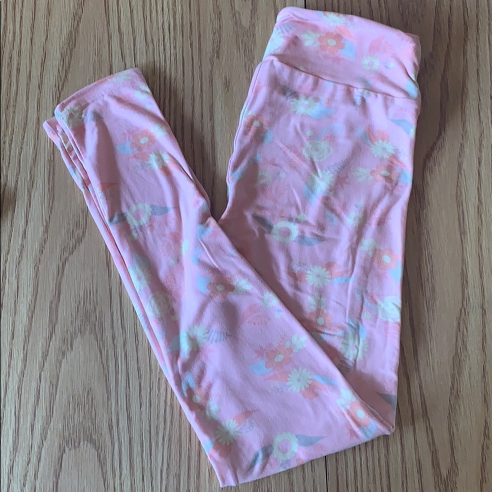 Pretty Floral Patterned LuLaRoe Leggings